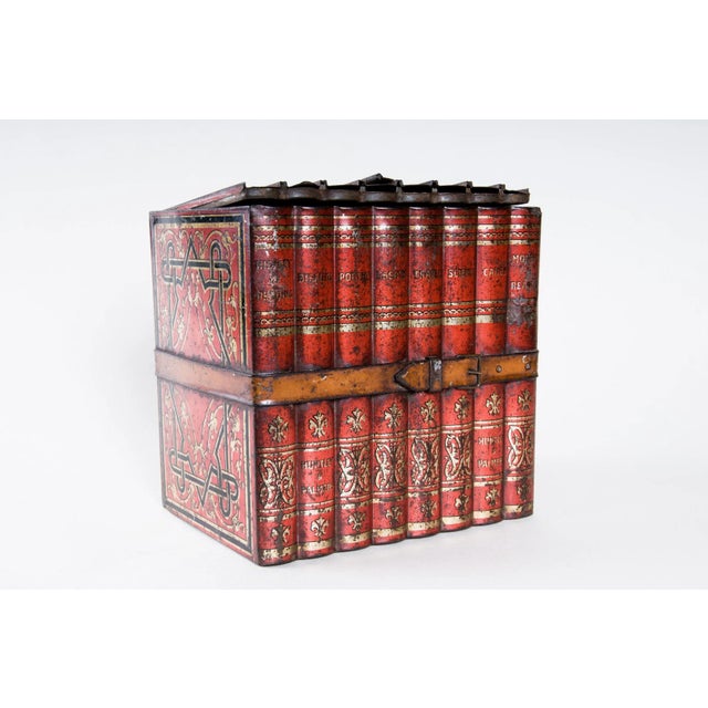 Early 20th Century Huntley & Palmers English Biscuit Tin Box For Sale - Image 10 of 10