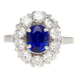 1.89 Carat Oval Kashmir Blue Sapphire & Diamond Platinum Art Deco Vintage Ring For Sale