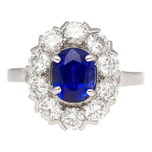 1.89 Carat Oval Kashmir Blue Sapphire & Diamond Platinum Art Deco Vintage Ring For Sale