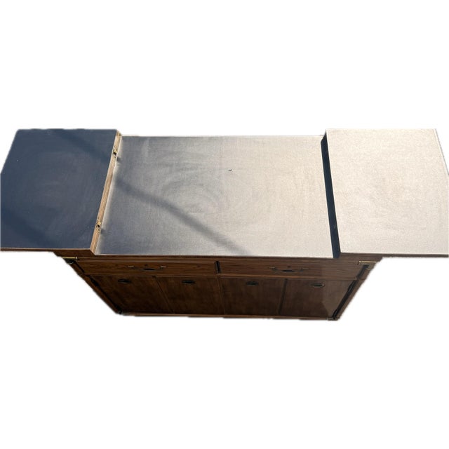 1970s Vintage Drexel Heritage Accolade II Expandable Buffet Server For Sale - Image 5 of 10