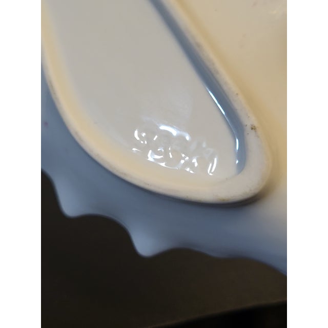 White 1940s Mitterteich Bavaria Germany Leaf Shaped Dish For Sale - Image 8 of 13
