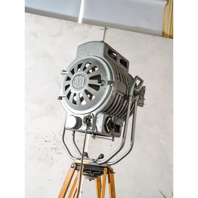 Grey 2KW Fresnel Spotlight Floor Lamp with Tripod from Arri, Germany, 1950s For Sale - Image 15 of 18