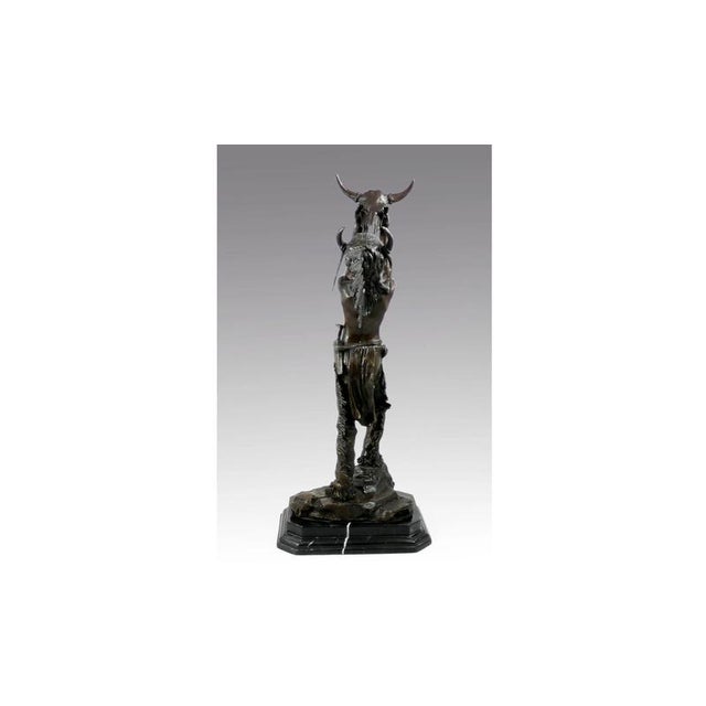 19th Century Bronze Sculpture Representing an Indian American For Sale - Image 6 of 8