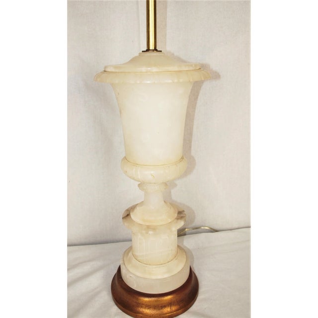 1950s Vintage Mid-Century Marble Urn Lamp For Sale - Image 5 of 10