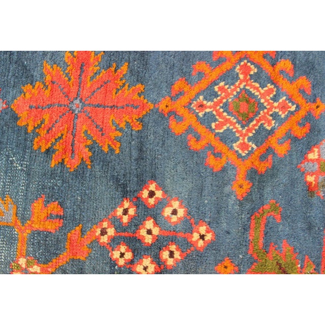 Early 20th Century Antique Turkish Oushak Rug in Vibrant Blue Red Green With All-Over Design For Sale - Image 4 of 12