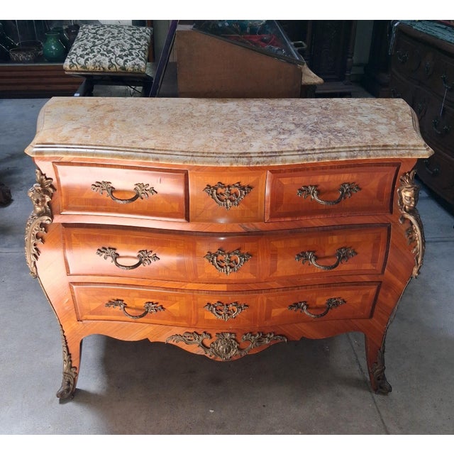 Louis XV Style Bombé Commode in Marquetry with Marble Top, 1890s For Sale - Image 5 of 7
