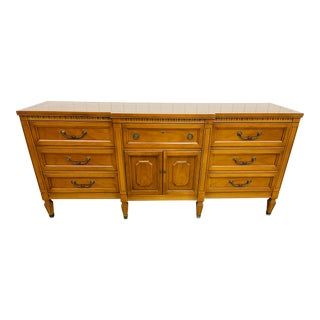 1960s Mid-Century United Italian Provincial Walnut Sideboard For Sale