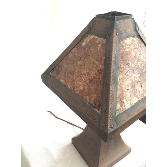 Metal 1920s Arts & Crafts Copper Table Lamp With Mica Shade For Sale - Image 7 of 12