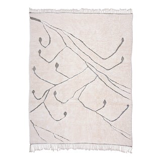 Hand-Knotted Wool Rug with Flowing Lines by Azele Studio For Sale