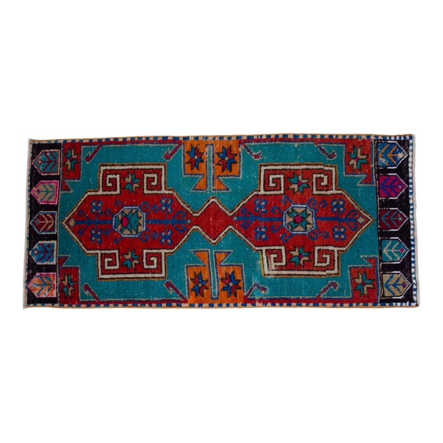 1970s Vintage Oushak Rug Hand Knotted Small Rug Mat - 1′8″ × 3′11″ For Sale