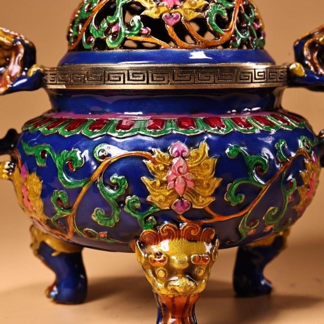 Metal Late 19th Century Cloisonné Enamel Censer With Lion Finial, 1.3kg For Sale - Image 7 of 9