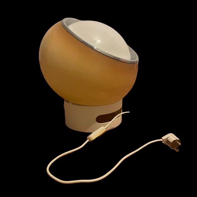 Mid-Century Table Lamps from Guzzini, Italy, 1960s, Set of 2 For Sale - Image 13 of 15