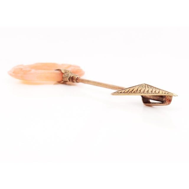 Antique Art Deco 14k Gold and Carved Agate Jabot Pin For Sale - Image 11 of 15