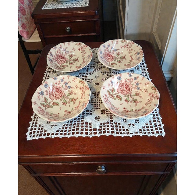 These vintage pink rose chintz breakfast bowls by Johnson Bros. are a charming addition to any table setting. Made of...