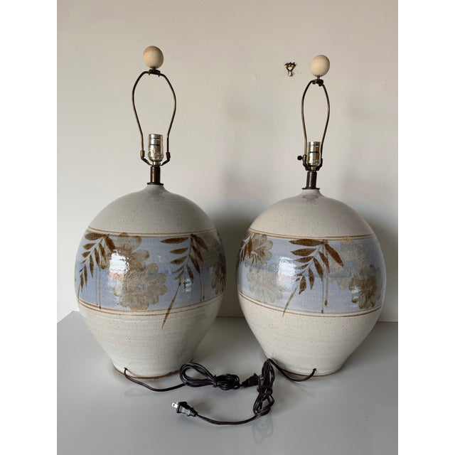 Pair of Vintage Mid-Century California Studio Pottery Stoneware Table Lamps With Hand-Painted Floral Motif For Sale - Image 9 of 12