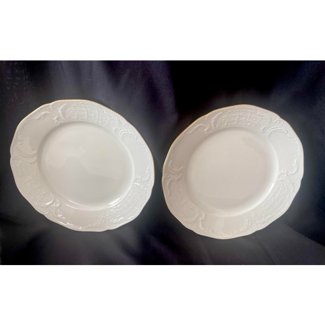 Rosenthal Sanssouci Barbara Thin Gold Trim 8” Salad/Desert Pair of Plates Excellent Vintage Condition. For Sale In Denver - Image 6 of 17