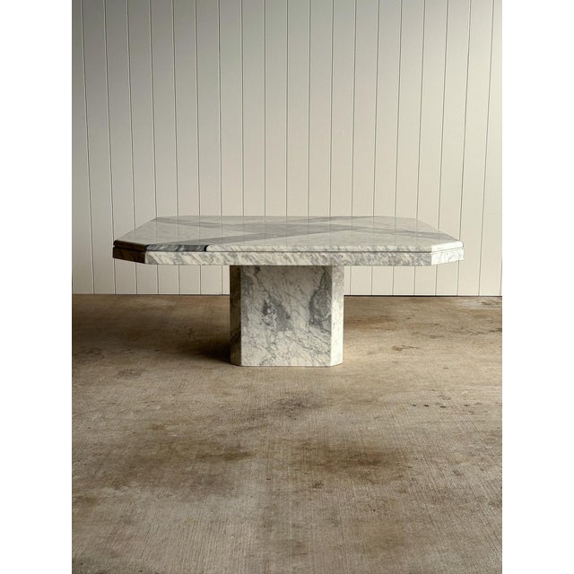 1970s Vintage Italian White Marble Coffee Table For Sale - Image 4 of 17
