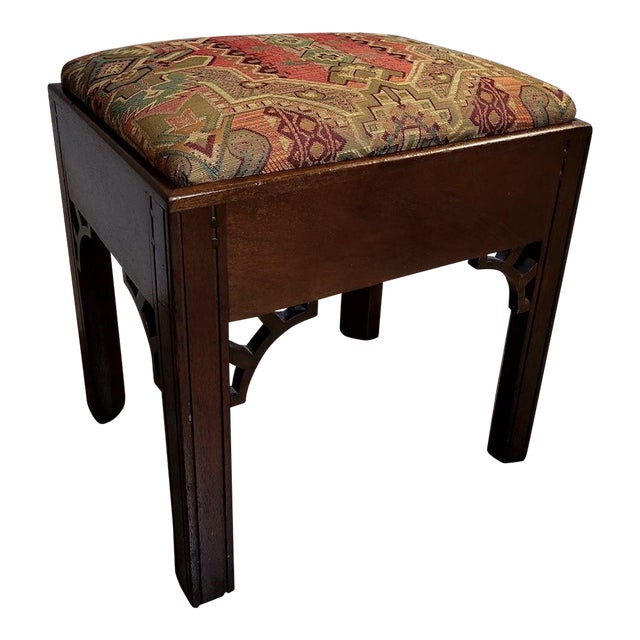 Early 20th Century Chippendale Style Mahogany Stool With Southwestern Tapestry Upholstery For Sale
