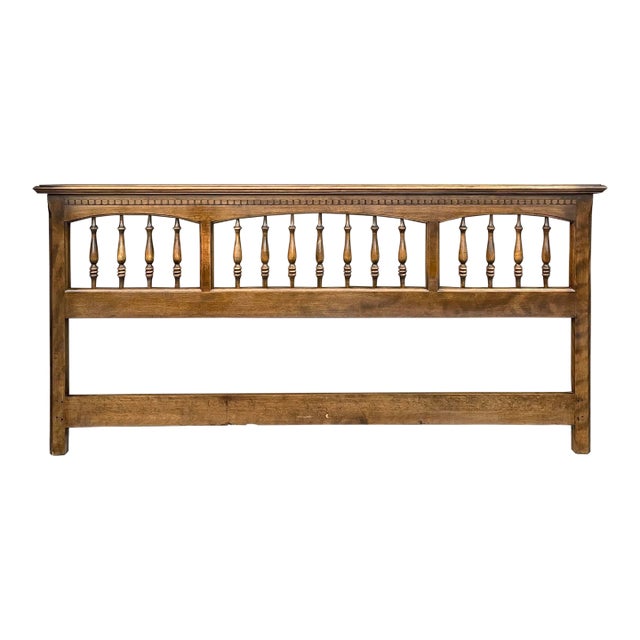 Vintage Ethan Allen Classic Manor Traditional Solid Maple King Spindle