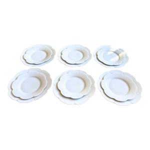 1990s Royal Limoges France Nymphéa White Porcelain Scalloped Dinner & Dessert Plates For 6 - 12 pcs
