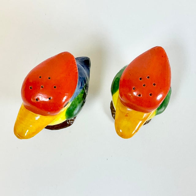 1950s Vintage Coastal Boho Chic Sanderling Shore Bird Salt & Pepper Shakers - A Pair For Sale - Image 13 of 14