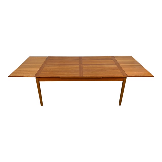 Large Mid-Century Draw-Leaf Dining Table by Mobler of Denmark For Sale
