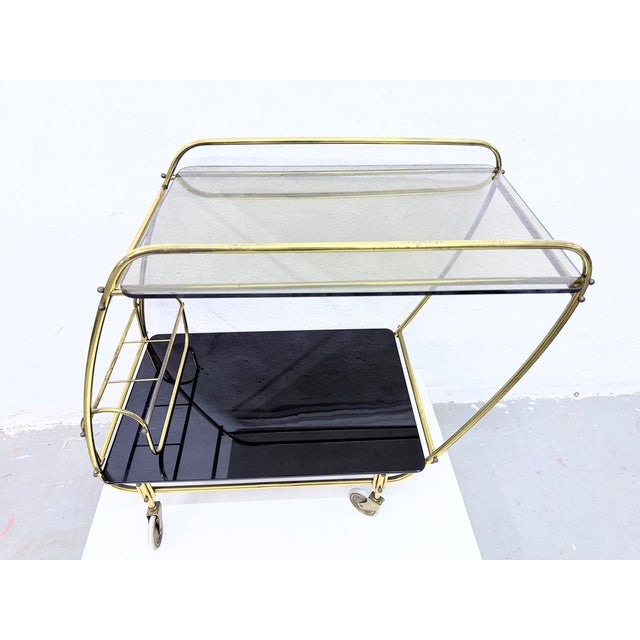Streamline Bar Trolley in Brass and Glass, 1950s For Sale - Image 13 of 18