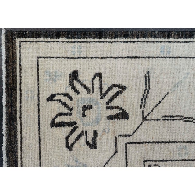 Early 21st Century Oushak Rug 9'9" x 13'7" For Sale - Image 5 of 8