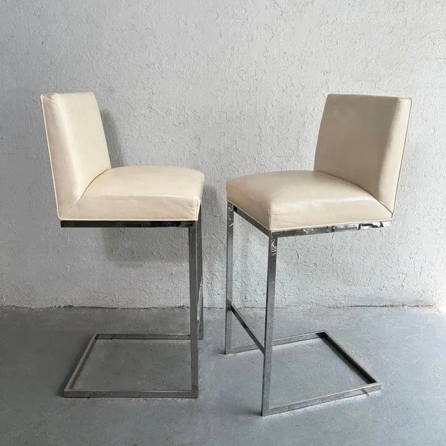 1980s Minimal Leather Chrome Cantilever Bar Stools - Set of 2 For Sale - Image 4 of 9