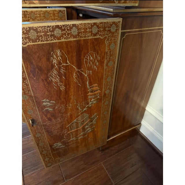 Vintage Drexel Heritage Et-Cetera China Cabinet/Breakfront For Sale In Baltimore - Image 6 of 11