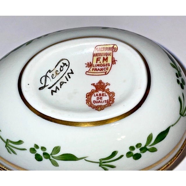 1980s French Limoges Porcelain Jewelry Casket With Gilt Ormolu Mounts For Sale - Image 11 of 11