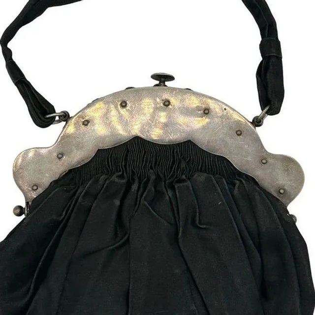 Metal Late Victorian Sterling Silver Ladies Black Purse For Sale - Image 7 of 7