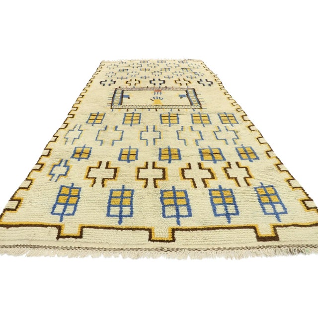 Tribal Vintage Moroccan Azilal Rug - 04'07 x 10'06 For Sale - Image 3 of 10