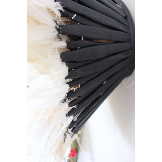 21-Century Modern Cream White Juju Hat , Modern Handmade Feather Décor in White For Sale - Image 6 of 7