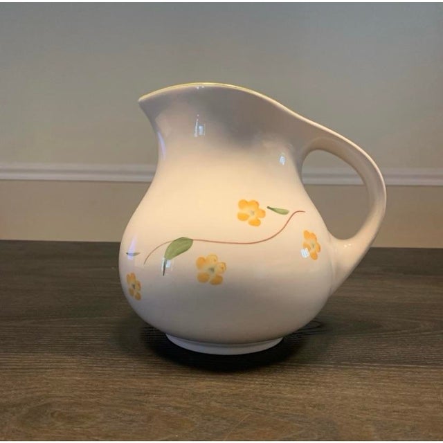 Vintage Italian Ceramic Art Pottery Jar Pitcher Hand Painted Decorated Arm 0.2G Excellent used condition No chips or cracks