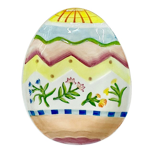 1980s Vintage Fitz & Floyd Hand Painted Easter Egg Dish. For Sale