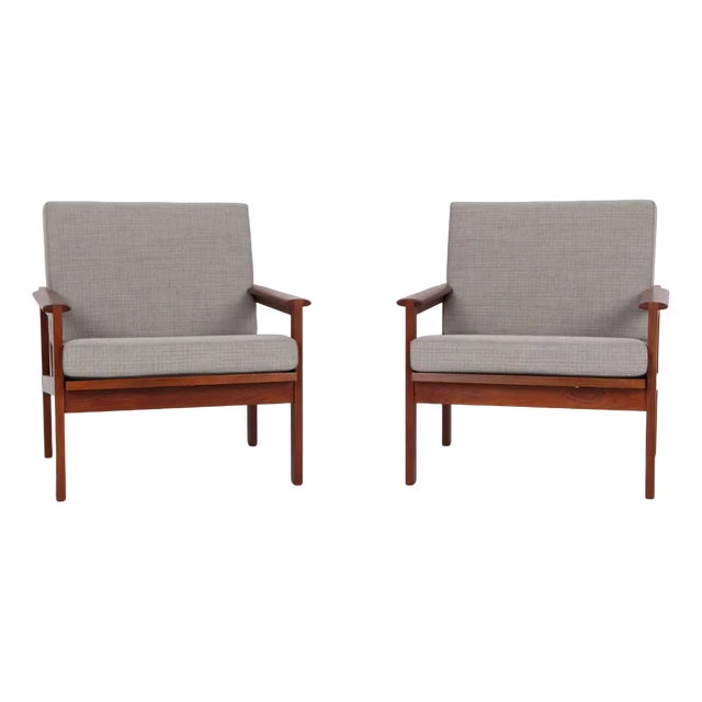 Set of Armchairs by Illum Wikkelsø for Niels Eilersen, 1950s For Sale