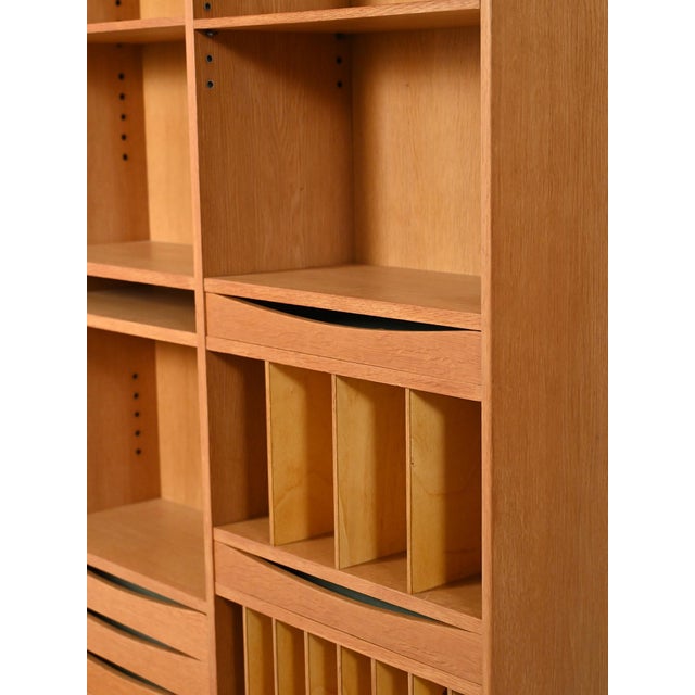 Brown Modular Oak Bookcase by Marian Grabinski, 1960s For Sale - Image 8 of 10