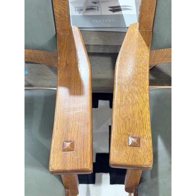 Late 20th Century Pair of Stickley Mission Oak Leather Cottage Arm Chairs For Sale In New York - Image 6 of 10