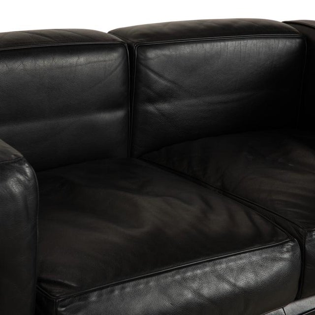 Animal Skin LC2 Sofa in Leather and Chrome by Le Corbusier for Cassina For Sale - Image 7 of 18