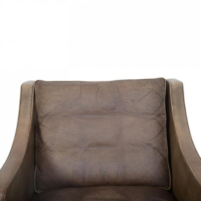 Model 2207 Lounge Chair in Patinated Leather by Børge Mogensen, 1970s For Sale - Image 3 of 18