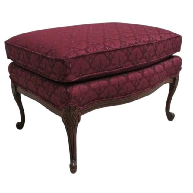 French 1950s Hickory White French Country Carved Living Room Foot Stool Ottoman B For Sale - Image 3 of 10