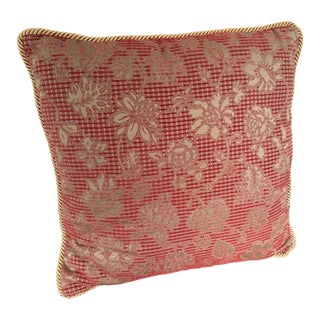 Late 20th Century Red and Gold Floral Jacquard Pillow With Twisted Rope Cord For Sale