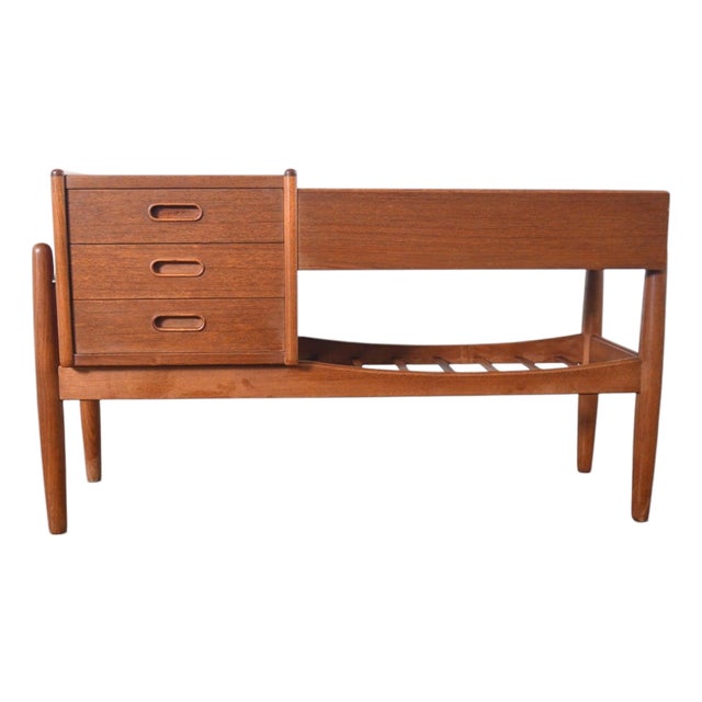 Mid 20th Century Arne Wahl Iversen Model 36 Planter / Hallway Chest in Teak #2 For Sale