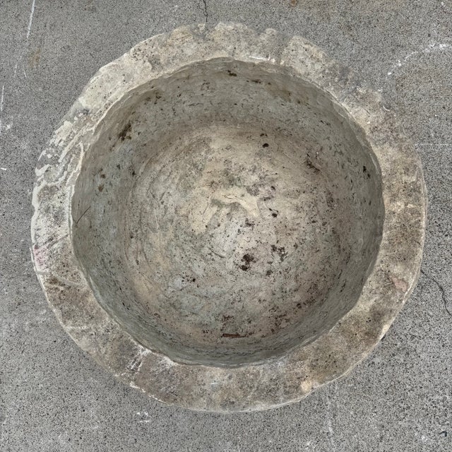 Antique Limestone Trough 51626e 24" Dia For Sale In Los Angeles - Image 6 of 6