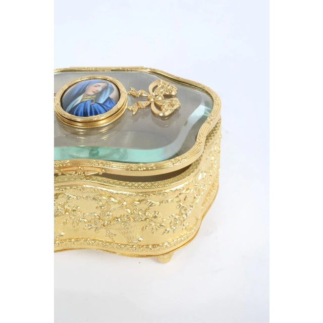 Vintage Gilt Gold Footed Vanity Box For Sale - Image 4 of 9