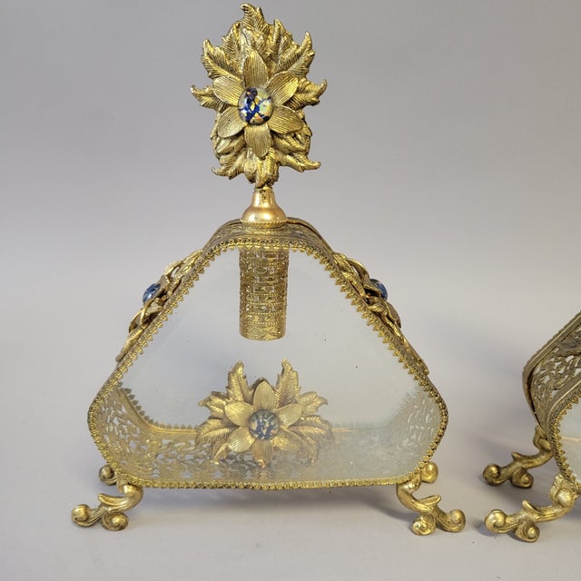 Art Nouveau French Art Nouveau Gilt Bronze Perfume Set With 10" Bottles and Covered Box, c.1900 For Sale - Image 3 of 17