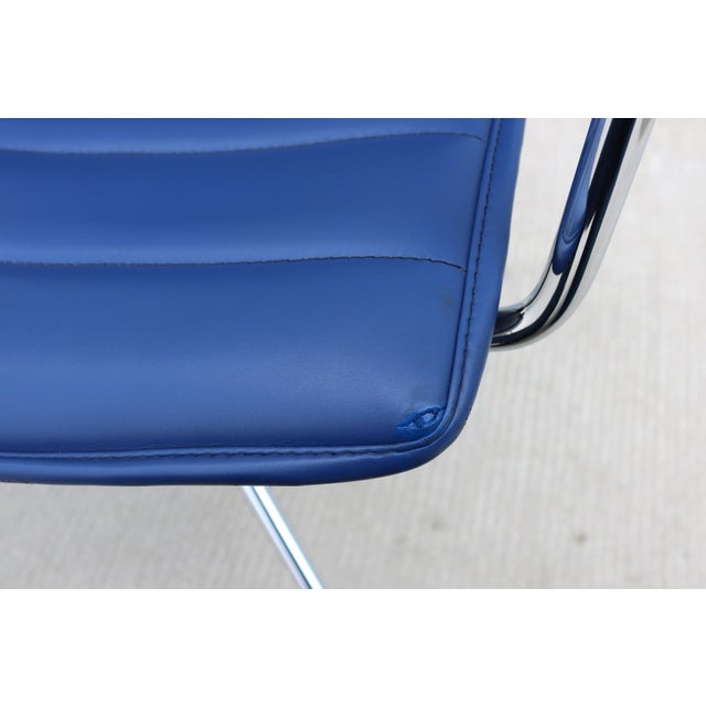 Italian Modernism Lievore Altherr Molina for Arper Catifa Swivel Chairs - A Pair For Sale - Image 17 of 18