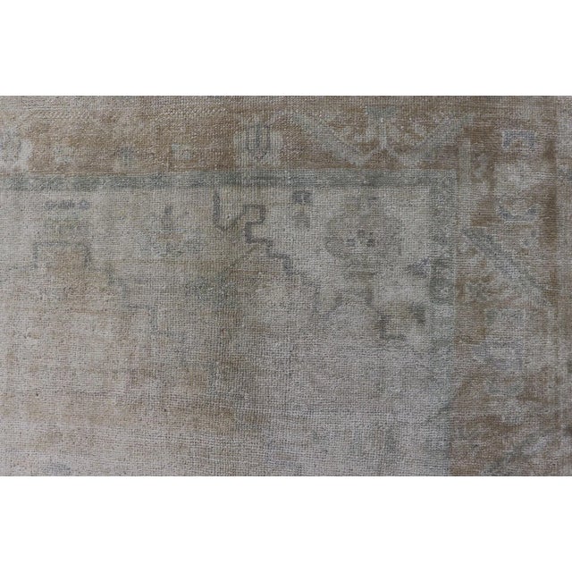 Mid 20th Century Light Color Oushak Vintage Rug With Pastel Colors in Tan, Green, Butter Yellow and Taupe For Sale - Image 5 of 13