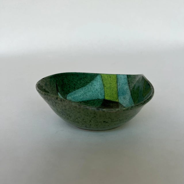 Beautifully Shaped Ceramic Dish With Bird Design Blue Green Teal Signed For Sale In Cleveland - Image 6 of 10